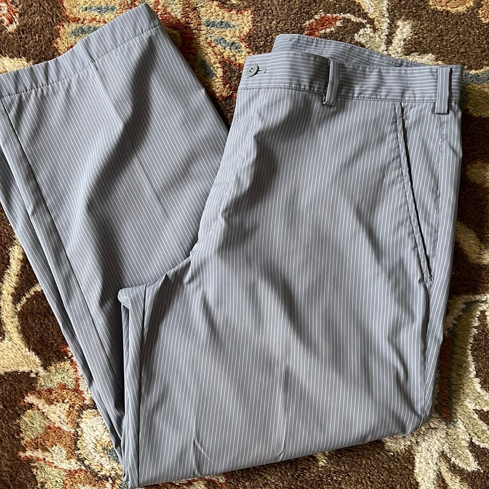 Men’s Nike golf gray striped pants 35 X 30 EUC